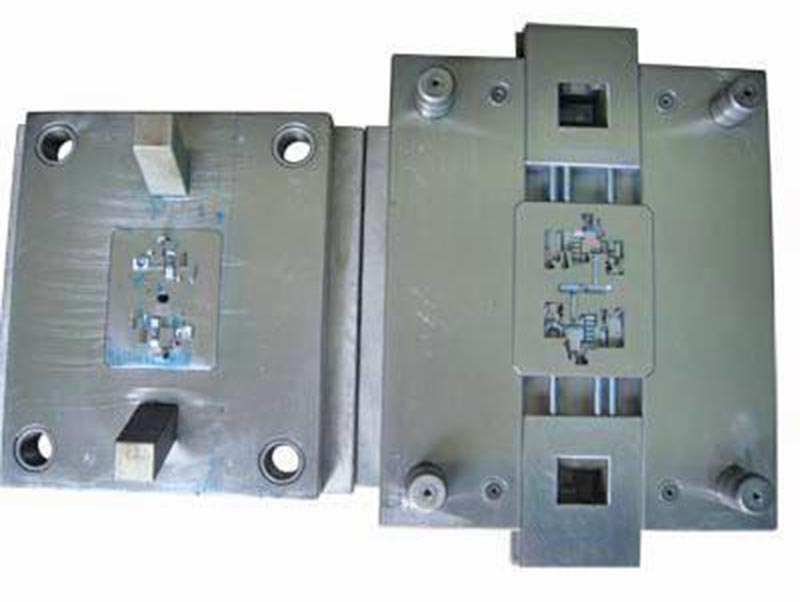 东陵精密塑料模-01